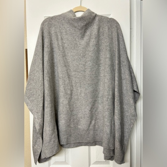 NWOT Vince Boiled Cashmere Funnel Neck Poncho - Picture 12 of 12
